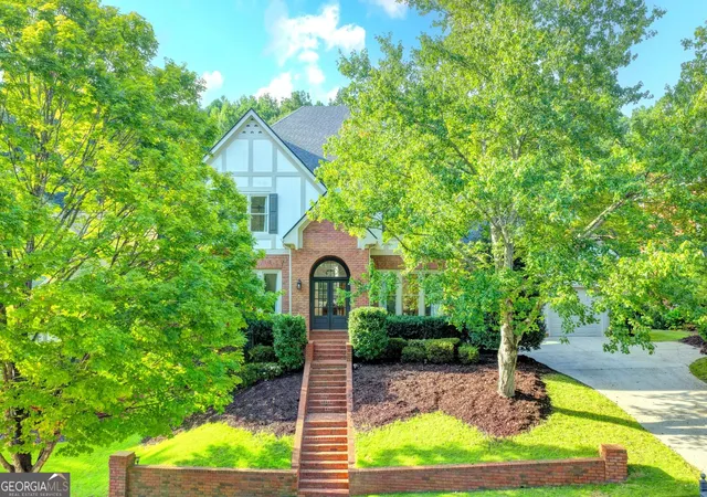 Photo 2 of Single family home for sale at 1071 Moores Walk Ln, Suwanee, GA 30024 | MLS# 10835072 | Listing updated on 2026-09-16