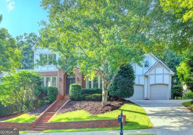 Photo 3 of Single family home for sale at 1071 Moores Walk Ln, Suwanee, GA 30024 | MLS# 10835072 | Listing updated on 2026-09-16