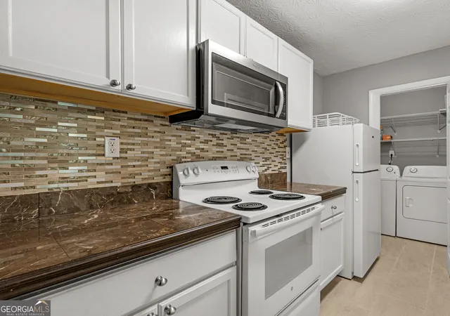 Photo 2 of Condo for sale at 903 Tuxworth Cir, Decatur, GA 30033 | MLS# 10832602 | Listing updated on 2026-09-08
