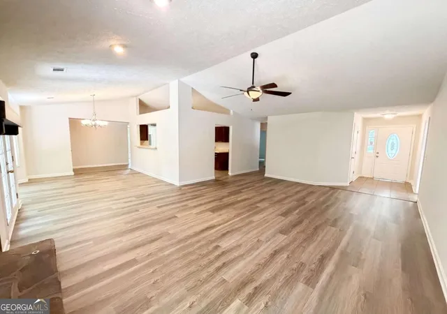Photo 4 of Single family home for sale at 1121 Canvas Back Dr, Woodstock, GA 30189 | MLS# 10766552 | Listing updated on 2026-08-30