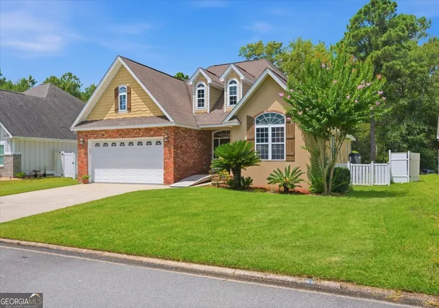 2nd image of 115 Madeira Dr, Brunswick, GA 31523 | MLS# 10800045