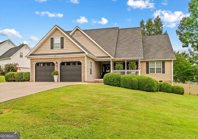 Photo 1 of Single family home for sale at 209 Vineyard Dr, Tunnel Hill, GA 30755 | MLS# 10836331 | Listing updated on 2026-09-03