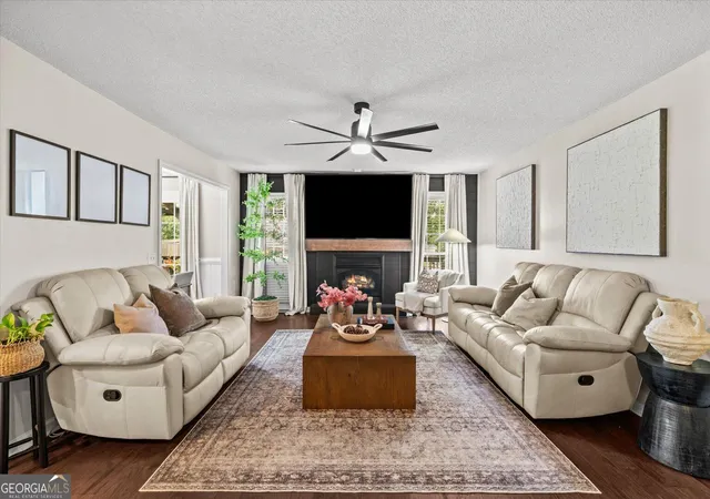 Photo 4 of Single family home for sale at 209 Vineyard Dr, Tunnel Hill, GA 30755 | MLS# 10836331 | Listing updated on 2026-09-03