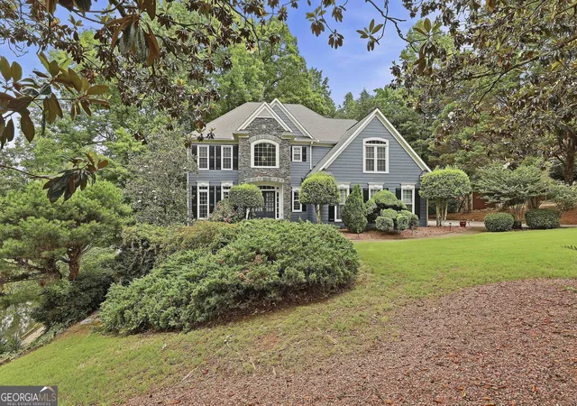 Photo 3 of Single family home for sale at 265 Hidden Lake Dr, Fayetteville, GA 30215 | MLS# 10783162 | Listing updated on 2026-09-14