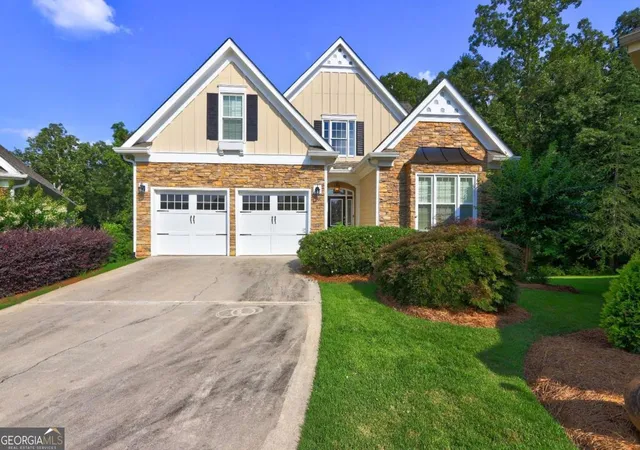 Photo 2 of Single family home for sale at 490 Grand Teton Cir, Fayetteville, GA 30215 | MLS# 10794305 | Listing updated on 2026-08-09