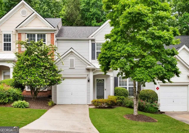 1st image of 104 Kenninghall Dr Se, Smyrna, GA 30082 | MLS# 10759892