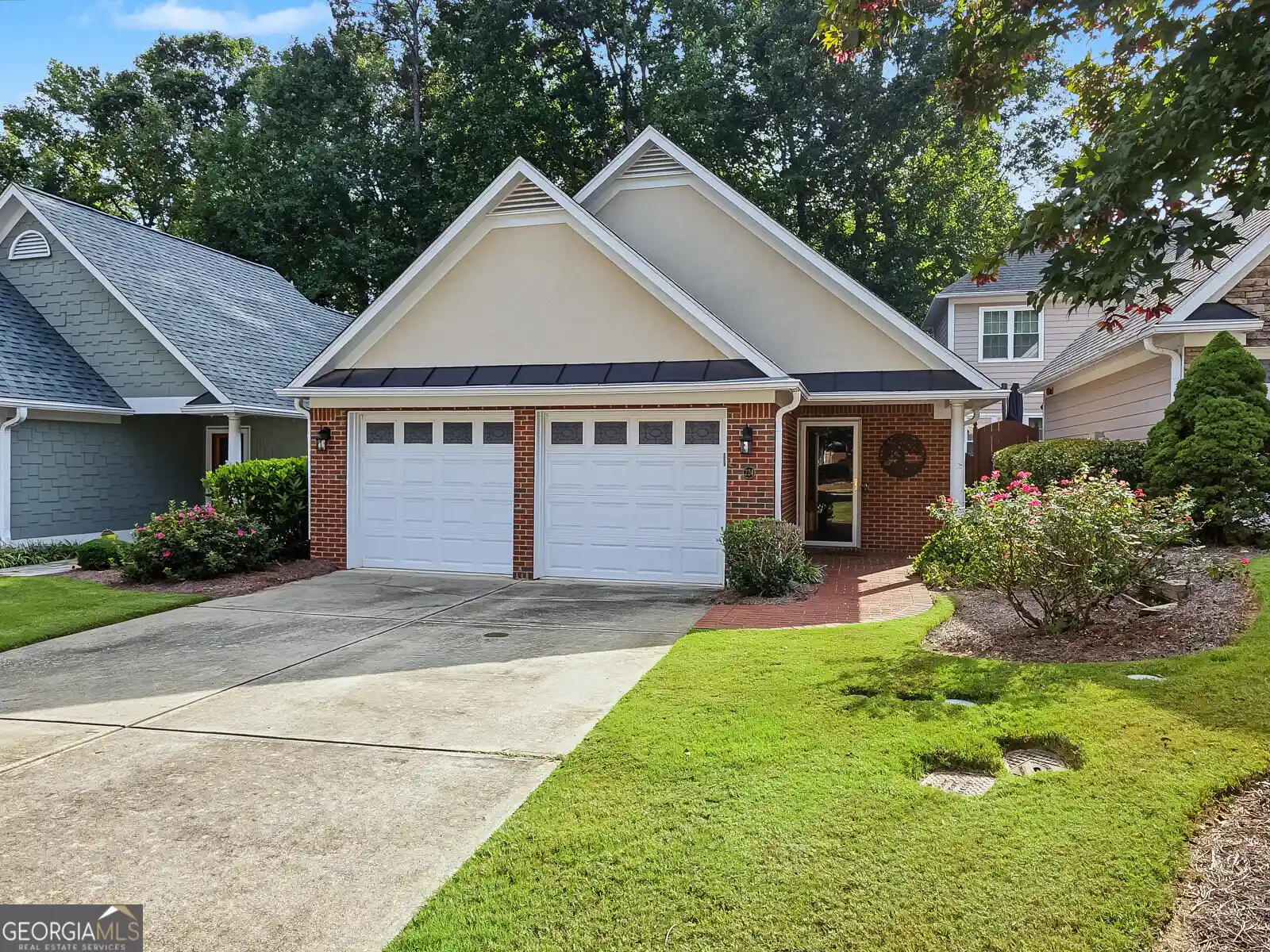 Photo 1 of Condo for sale at 224 Villa Crk Pkwy, Canton, GA 30114 | MLS# 10852965 | Listing updated on 2026-10-17