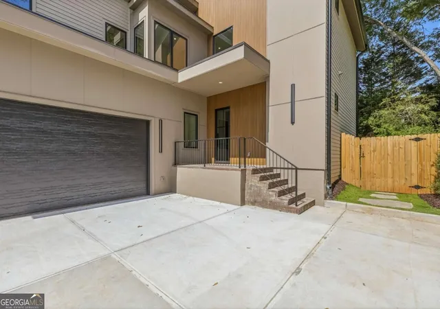 2nd image of 246 Garland Ave, Decatur, GA 30030 | MLS# 10817623