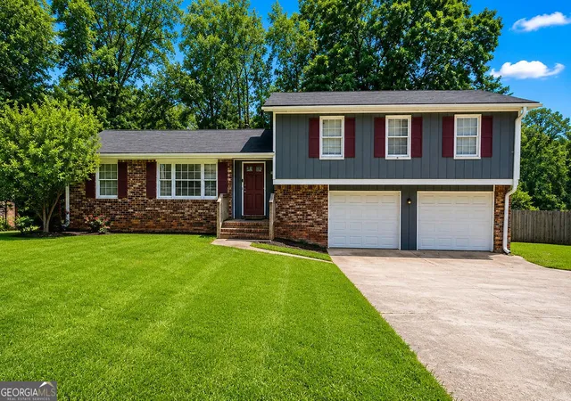 Photo 1 of Sale Pending at 970 Woodbridge Dr Ne, Conyers, GA 30012 | MLS# 10821394 | Listing updated on 2026-08-26