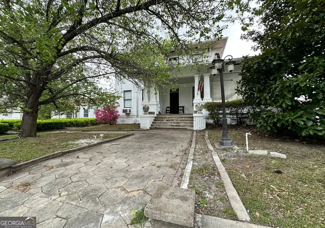 Single Family Residence at 53 W Graham St, Mc Rae Helena, GA 31055 | MLS# 10277185 | | Sold on 2024-05-13