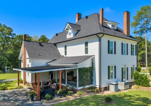 Photo 3 of Single family home for sale at 700 North 3rd St, Vienna, GA 31092 | MLS# 10804465 | Listing updated on 2026-09-11