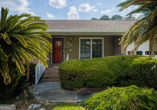 Homes for sale in Valdosta, GA | 2243 Oakgrove Cir, Valdosta, GA 31602 | MLS# 10785240