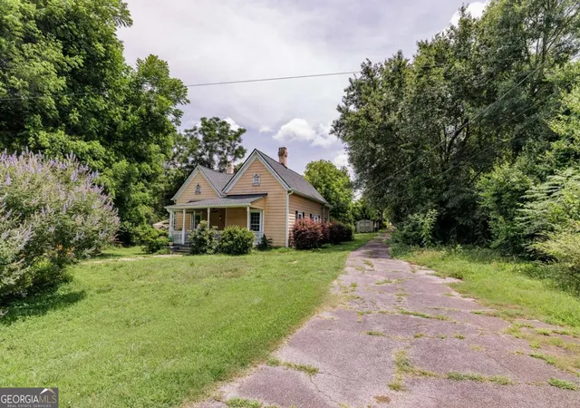 Homes for sale in Comer, GA | 48 Georgia Ave, Comer, GA 30629 | MLS# 10791371
