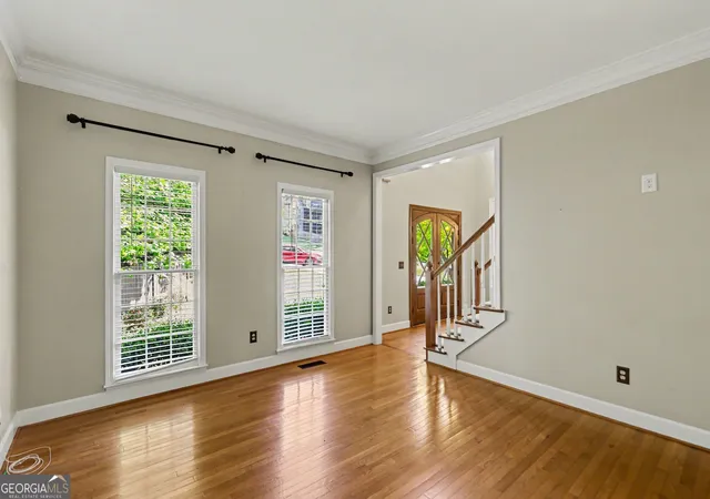 Photo 4 of Single family home for sale at 5702 Fallsbrook Ln Nw, Acworth, GA 30101 | MLS# 10735922 | Listing updated on 2026-10-10