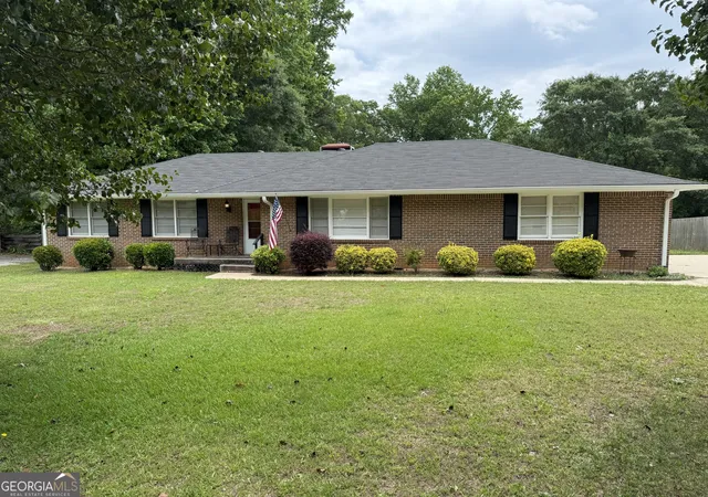 Photo 1 of Single family home for sale at 110 Mckinley Dr, Griffin, GA 30224 | MLS# 10803439 | Listing updated on 2026-07-24