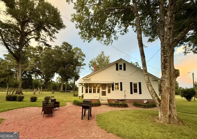 Photo 2 of Single family home for sale at 1693 Burtons Ferry Hwy, Sylvania, GA 30467 | MLS# 10809081 | Listing updated on 2026-09-15