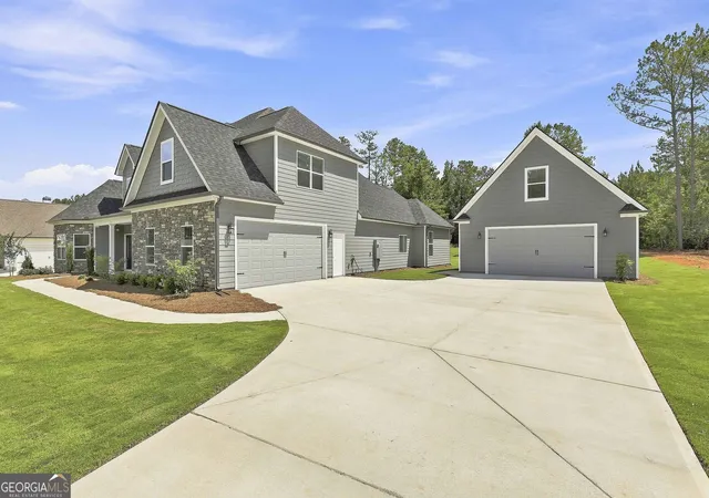 Photo 4 of Sale Pending at 144 Tattersall Way #5-103, Senoia, GA 30276 | MLS# 10804052 | Listing updated on 2026-09-19