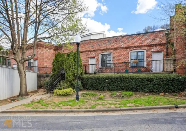 Condominium at 644 Wells St Sw #11, Atlanta, GA 30310 | MLS# 10034933 |  | Sold on 2022-05-20