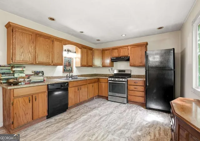 Photo 3 of Single family home for sale at 5358 Chigger Hl Cir, Gainesville, GA 30506 | MLS# 10802311 | Listing updated on 2026-10-08
