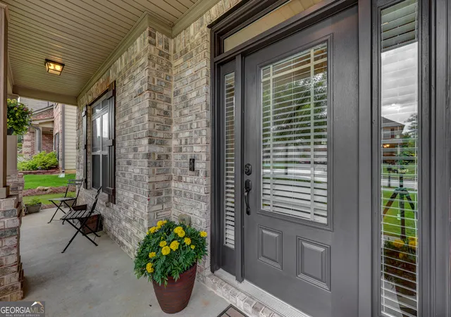 Photo 4 of Sale Pending at 343 Baymist Dr, Loganville, GA 30052 | MLS# 10785614 | Listing updated on 2026-09-15
