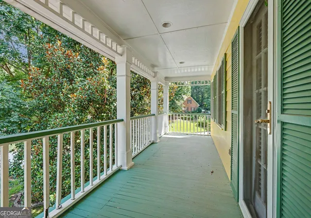 Photo 4 of Single family home for sale at 7336 Waters Edge Dr, Stone Mountain, GA 30087 | MLS# 10804556 | Listing updated on 2026-08-02