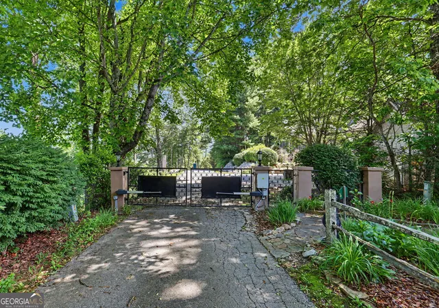 3rd image of 2379 Ridgepole Dr, Sky Valley, GA 30537 | MLS# 10639156