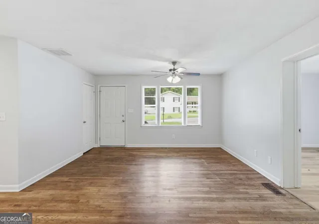Photo 3 of Single family home for sale at 3200 Belfort Rd Se, Atlanta, GA 30354 | MLS# 10821517 | Listing updated on 2026-09-20