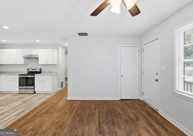 Photo 3 of Single family home for sale at 3200 Belfort Rd SE, Atlanta, GA 30354 | MLS# 10821517 | Listing updated on 2026-10-09