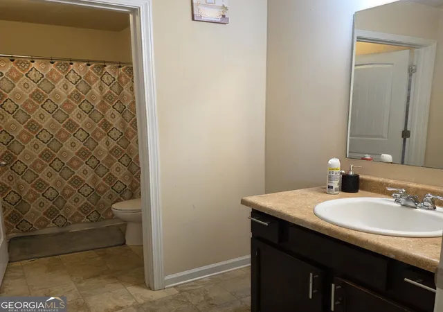 Photo 4 of Single family home for sale at 605 Sturbridge Ct, Mcdonough, GA 30253 | MLS# 10800115 | Listing updated on 2026-10-28