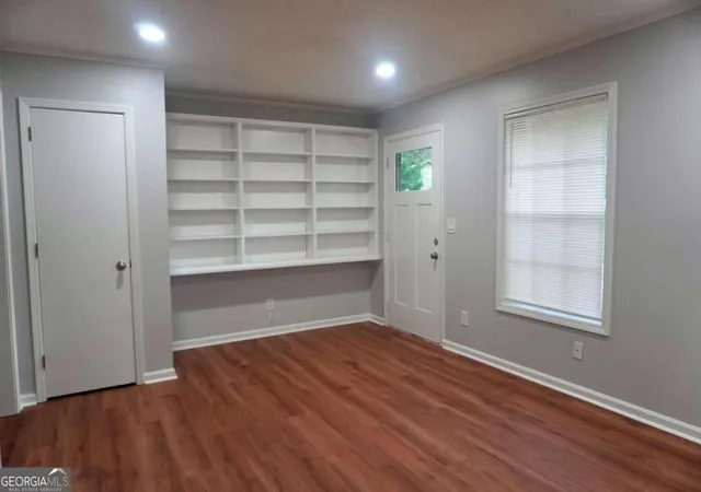 4th image of 5122 Martindale Lane, Stone Mountain, GA 30088 | MLS# 10826940