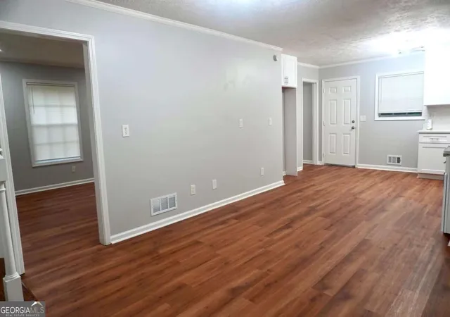 5th image of 5122 Martindale Lane, Stone Mountain, GA 30088 | MLS# 10826940