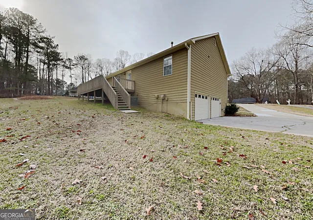 Photo 3 of Single family home for sale at 330 Peach Xing Dr, Dallas, GA 30132 | MLS# 10760787 | Listing updated on 2026-09-07