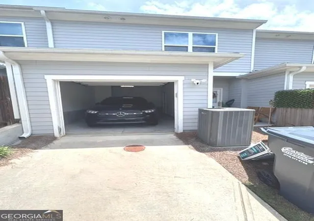 Photo 2 of Townhouse for sale at 2696 Toucan Way, Atlanta, GA 30331 | MLS# 10810178 | Listing updated on 2026-09-23