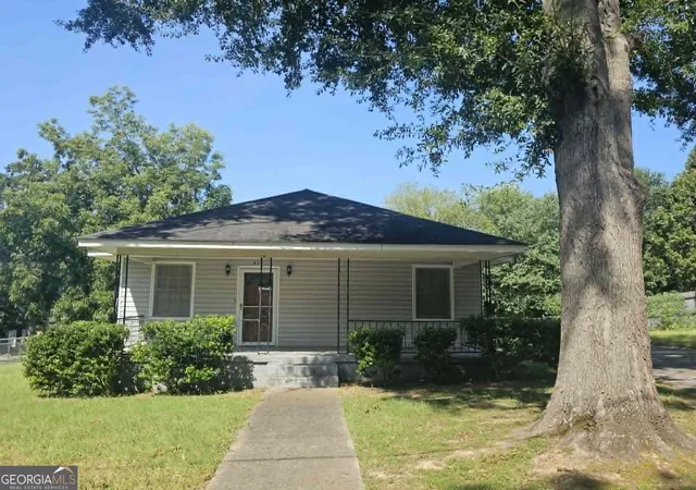 Photo 1 of Single family home for sale at 428 Line St, Cedartown, GA 30125 | MLS# 10830572 | Listing updated on 2026-09-25
