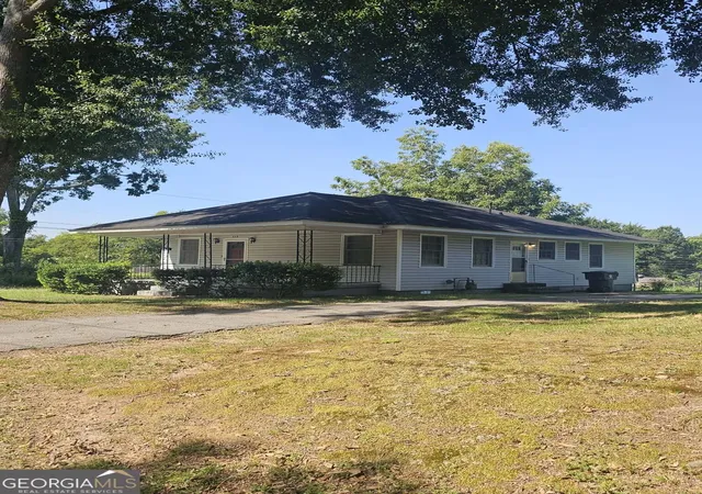 Photo 4 of Single family home for sale at 428 Line St, Cedartown, GA 30125 | MLS# 10830572 | Listing updated on 2026-09-25