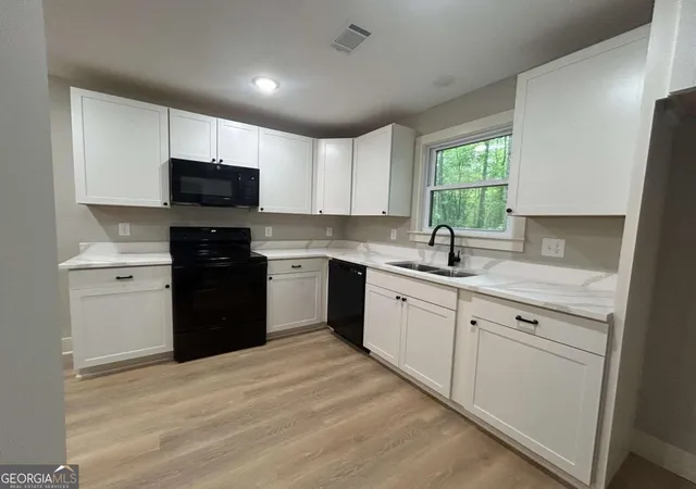 Photo 4 of Single family home for sale at 114 Liberty Ln, Bremen, GA 30110 | MLS# 10780067 | Listing updated on 2026-10-12