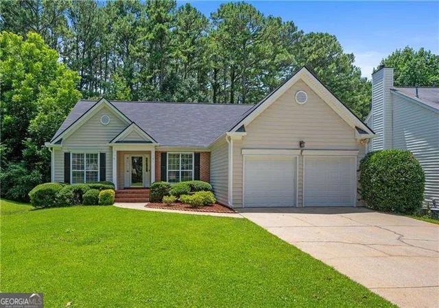 Photo 1 of Single family home for sale at 2481 Insdale Tr Nw, Acworth, GA 30101 | MLS# 10813193 | Listing updated on 2026-10-29