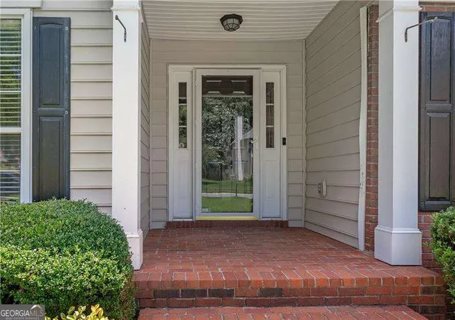 Photo 2 of Single family home for sale at 2481 Insdale Tr Nw, Acworth, GA 30101 | MLS# 10813193 | Listing updated on 2026-10-29