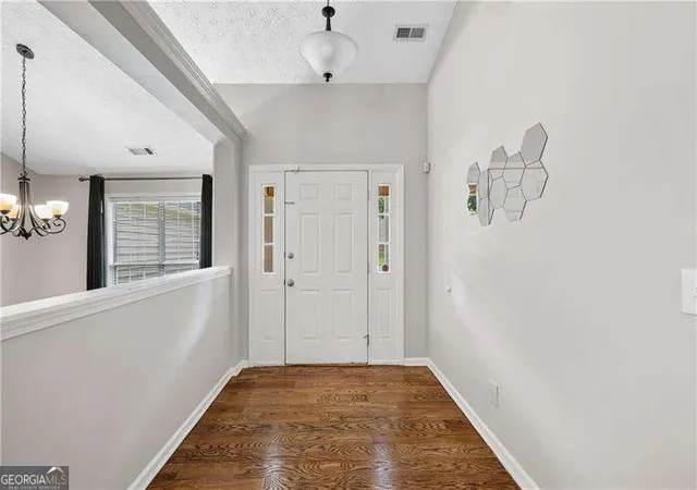 Photo 4 of Single family home for sale at 2481 Insdale Tr Nw, Acworth, GA 30101 | MLS# 10813193 | Listing updated on 2026-10-29