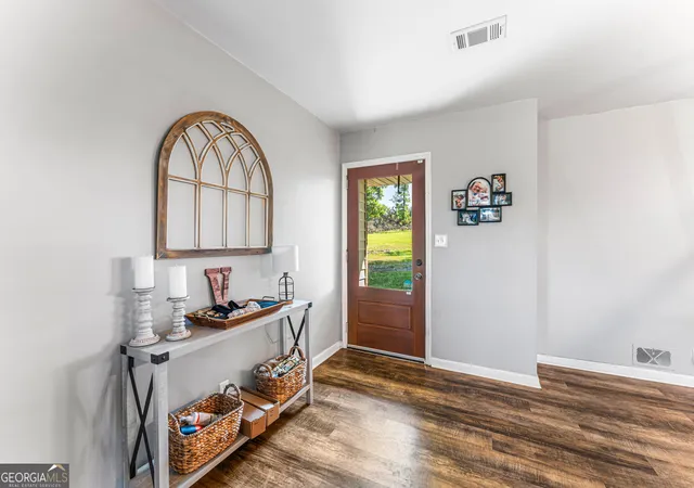 Photo 4 of Single family home for sale at 211 Allen Rd, Musella, GA 31066 | MLS# 10825118 | Listing updated on 2026-09-04