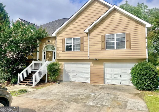 Photo 1 of Single family home for sale at 3095 Oak Grv Rd, Loganville, GA 30052 | MLS# 10804935 | Listing updated on 2026-07-28