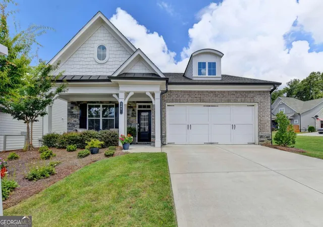 Photo 3 of Sale Pending at 1621 Saddlegate Dr, Canton, GA 30114 | MLS# 10808688 | Listing updated on 2026-09-22