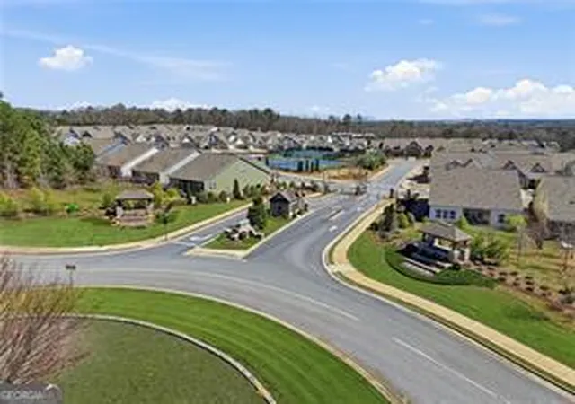 Photo 4 of Sale Pending at 1621 Saddlegate Dr, Canton, GA 30114 | MLS# 10808688 | Listing updated on 2026-09-22