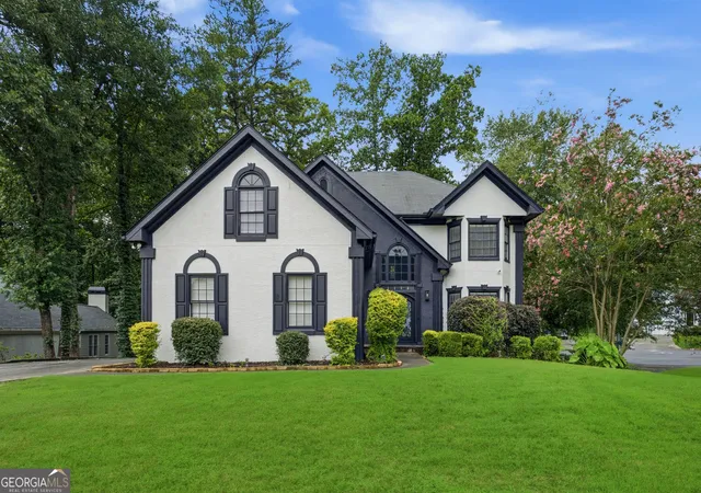 Photo 3 of Single family home for sale at 1460 Midland Way, Lawrenceville, GA 30043 | MLS# 10813612 | Listing updated on 2026-08-13