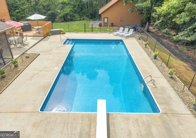 Photo 3 of Single family home for sale at 113 Cherokee Hills Ln, Toccoa, GA 30577 | MLS# 10835758 | Listing updated on 2026-09-08