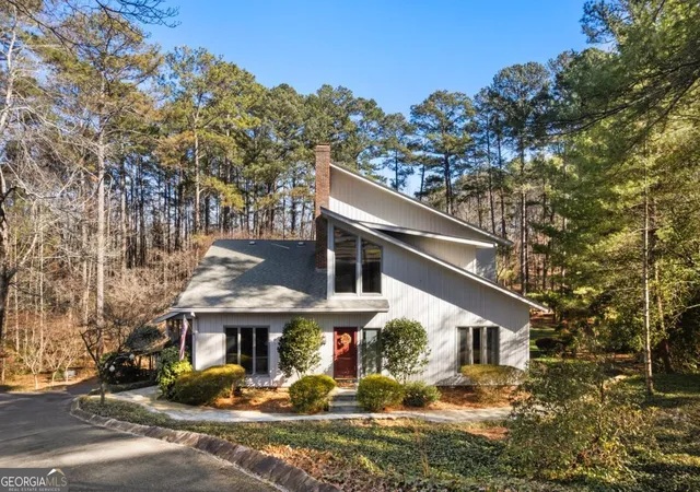 Photo 2 of Sale Pending at 31 Coventry Dr Se, Rome, GA 30161 | MLS# 10681953 | Listing updated on 2026-02-16