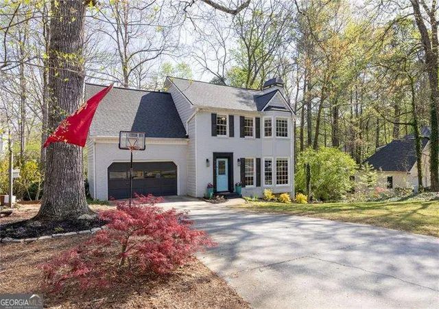Photo 3 of Single family home for sale at 926 W Mill Tr Nw, Kennesaw, GA 30152 | MLS# 10824118 | Listing updated on 2026-09-18
