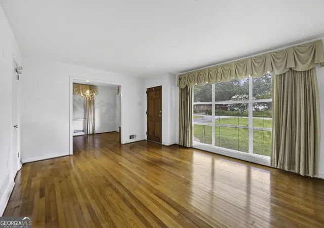 Photo 3 of Single family home for sale at 3130 Stratford Arms Dr, Atlanta, GA 30341 | MLS# 10831681 | Listing updated on 2026-09-07