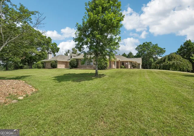 Photo 3 of Single family home for sale at 95 Irish Hill Ct, Concord, GA 30206 | MLS# 10803766 | Listing updated on 2026-08-21