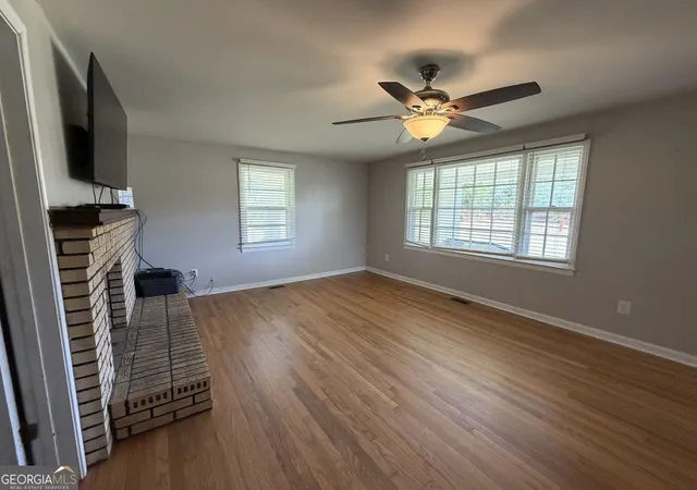 Photo 4 of House for sale at 948 Parham Town Rd, Bowman, GA 30624 | MLS# 10834460 | Listing updated on 2026-09-10